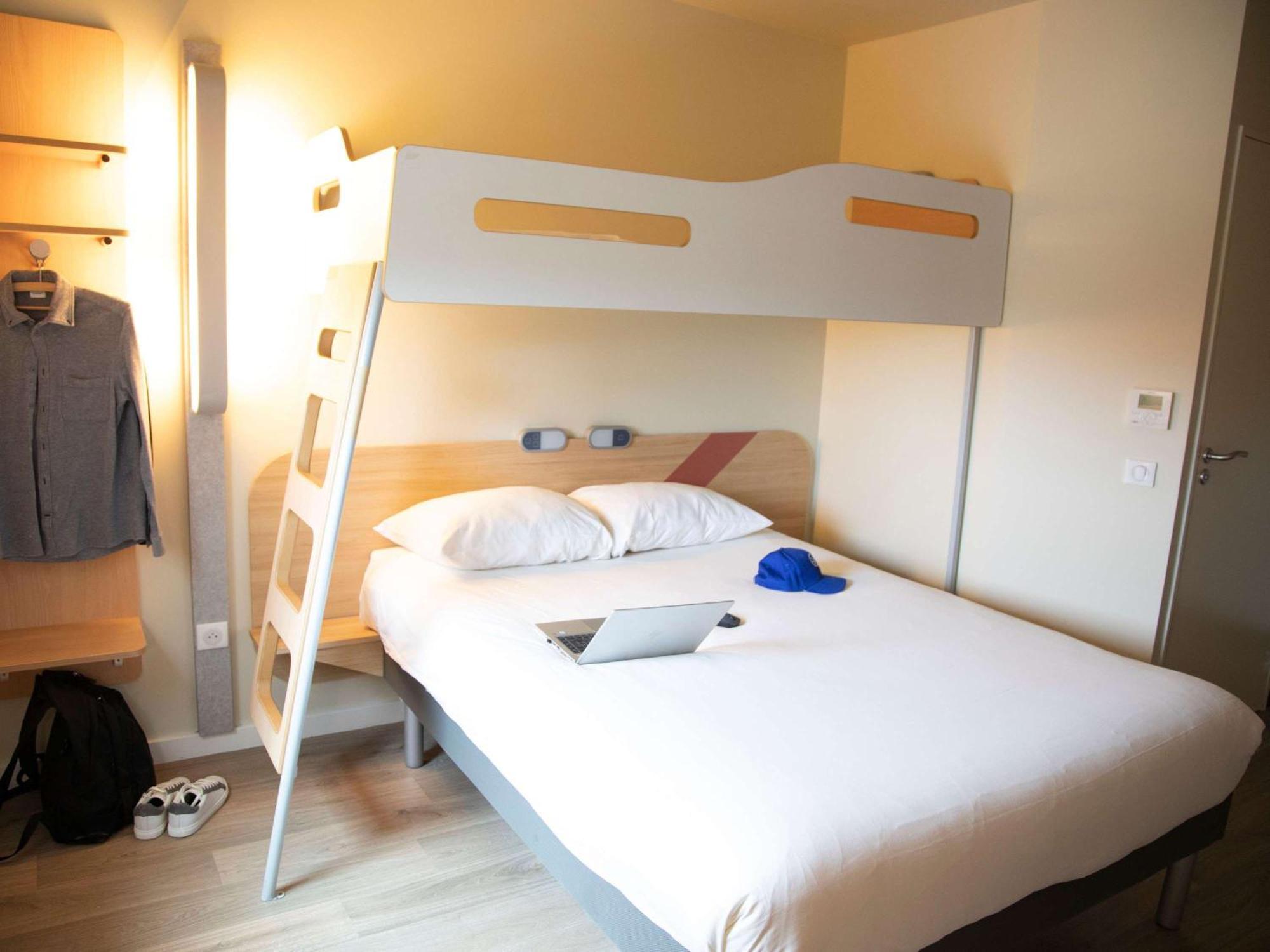 Ibis Budget Saint Quentin Yvelines - Velodrome Montigny-le-Bretonneux Eksteriør billede