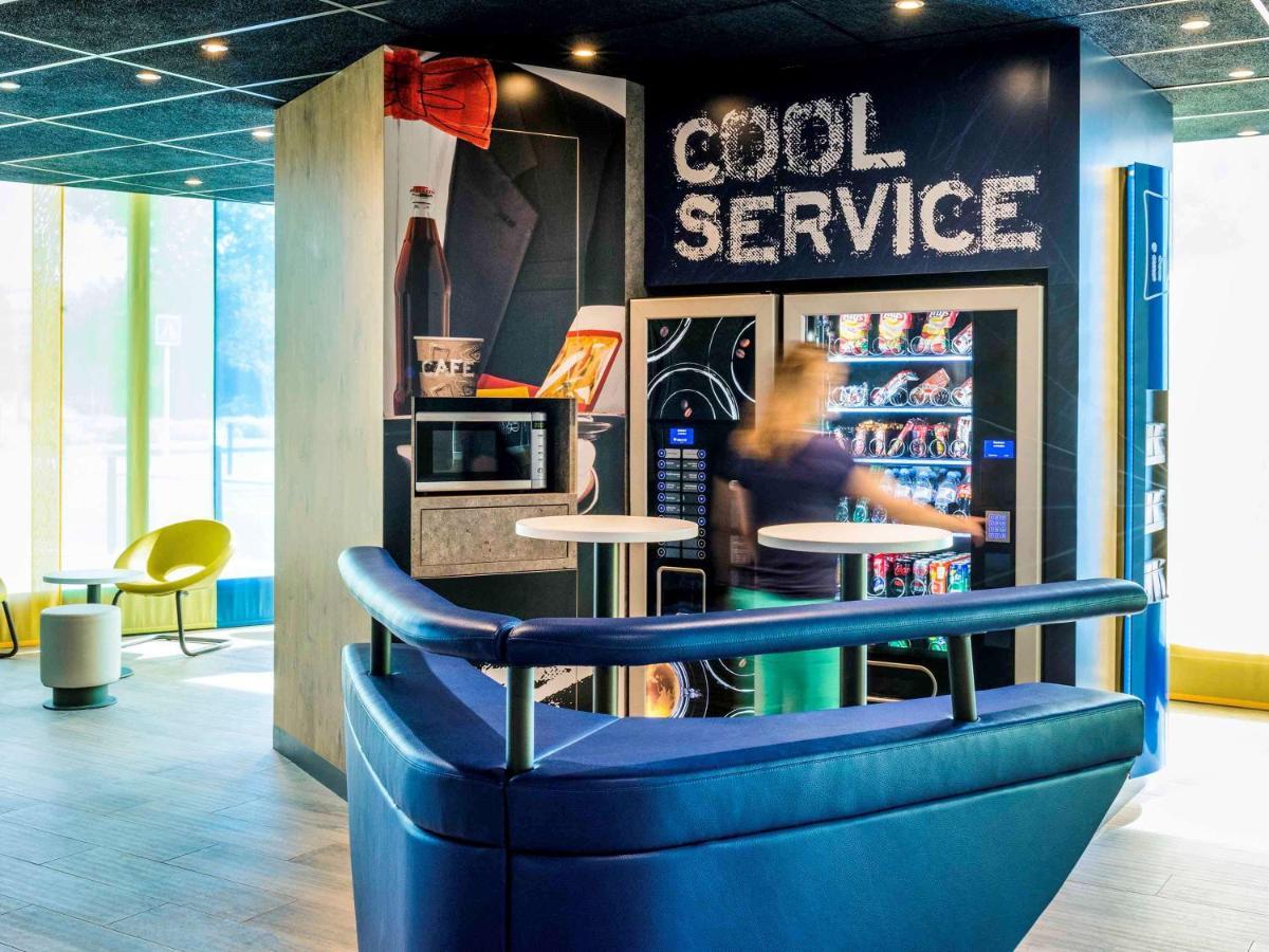 Ibis Budget Saint Quentin Yvelines - Velodrome Montigny-le-Bretonneux Eksteriør billede